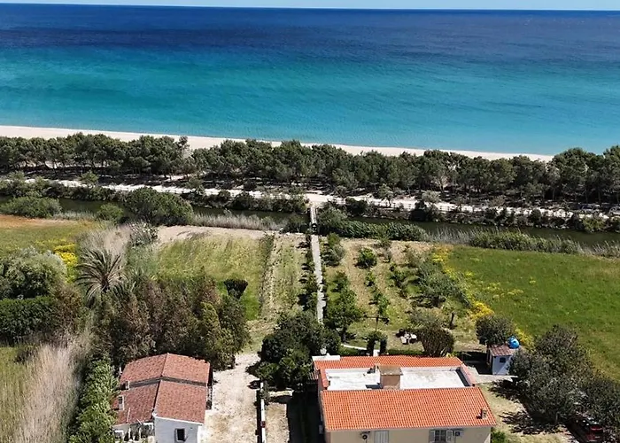 Orosei Re - Villa Aurora Rimedia A 50 Metri Dal Mare